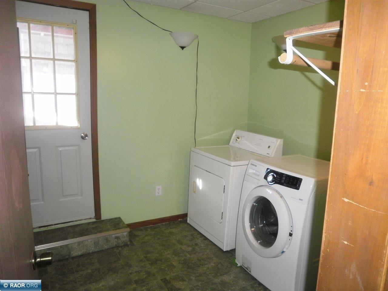 1515 E 13th Street, HIBBING, MN 55746 Listing Photo  4