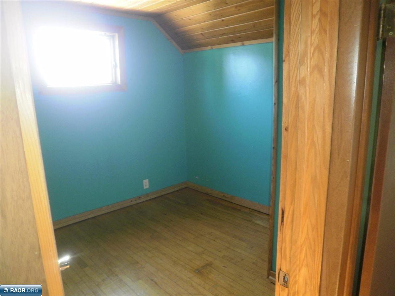 1515 E 13th Street, HIBBING, MN 55746 Listing Photo  9