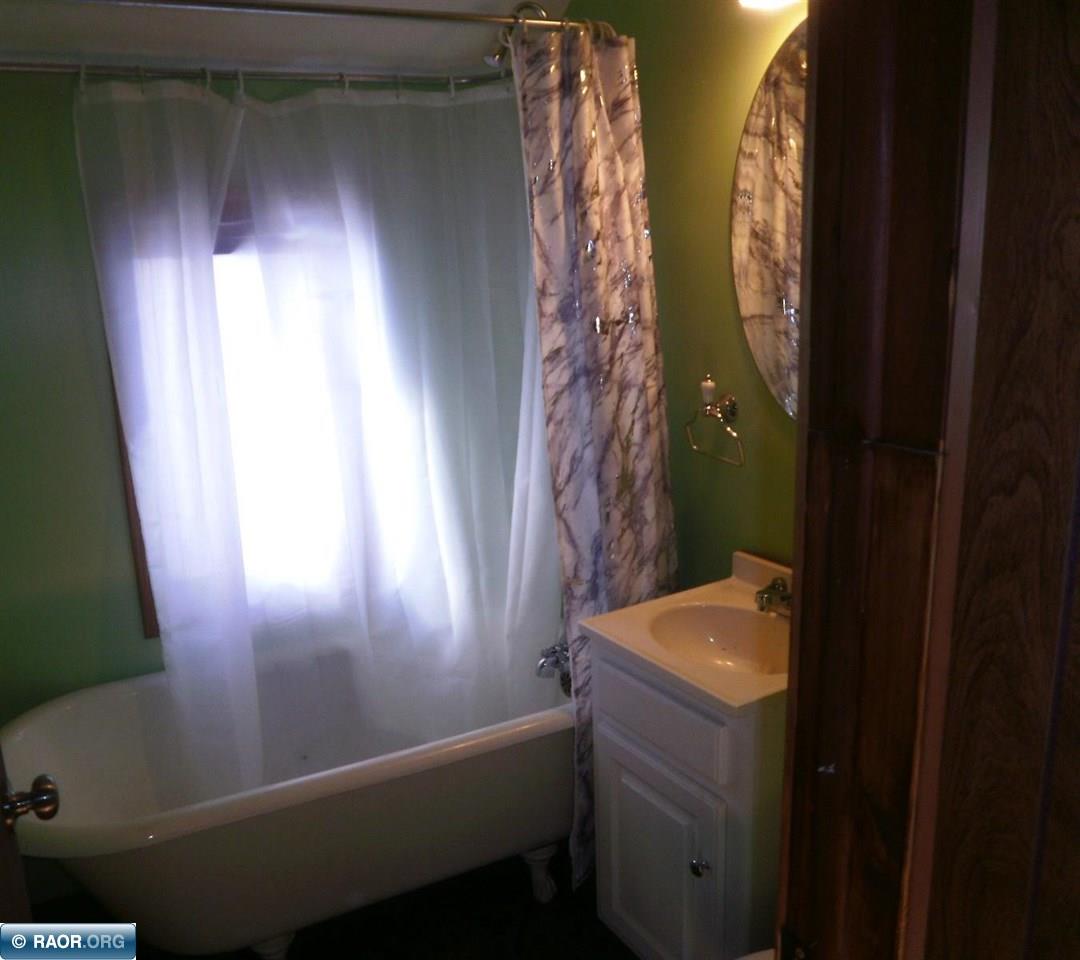 1515 E 13th Street, HIBBING, MN 55746 Listing Photo  10