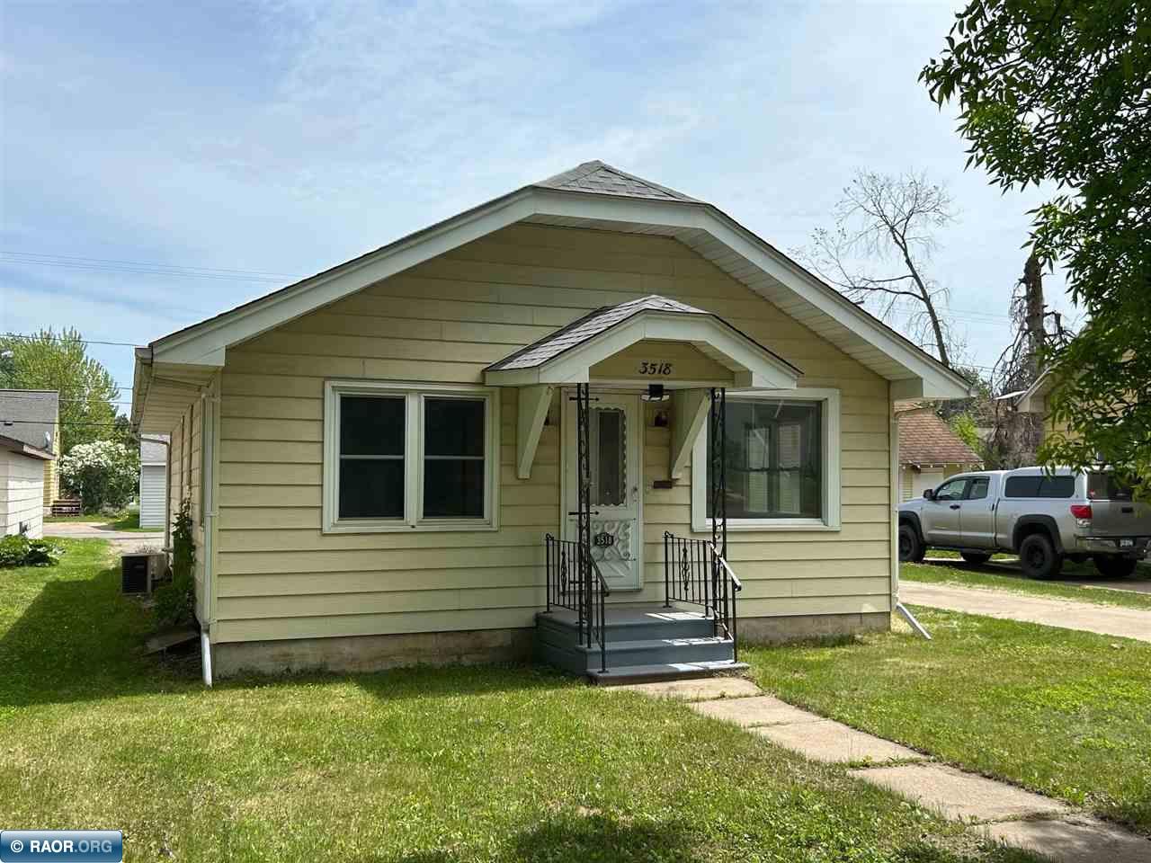 3518 W 2nd Ave, Hibbing, MN 55746 Listing Photo  1