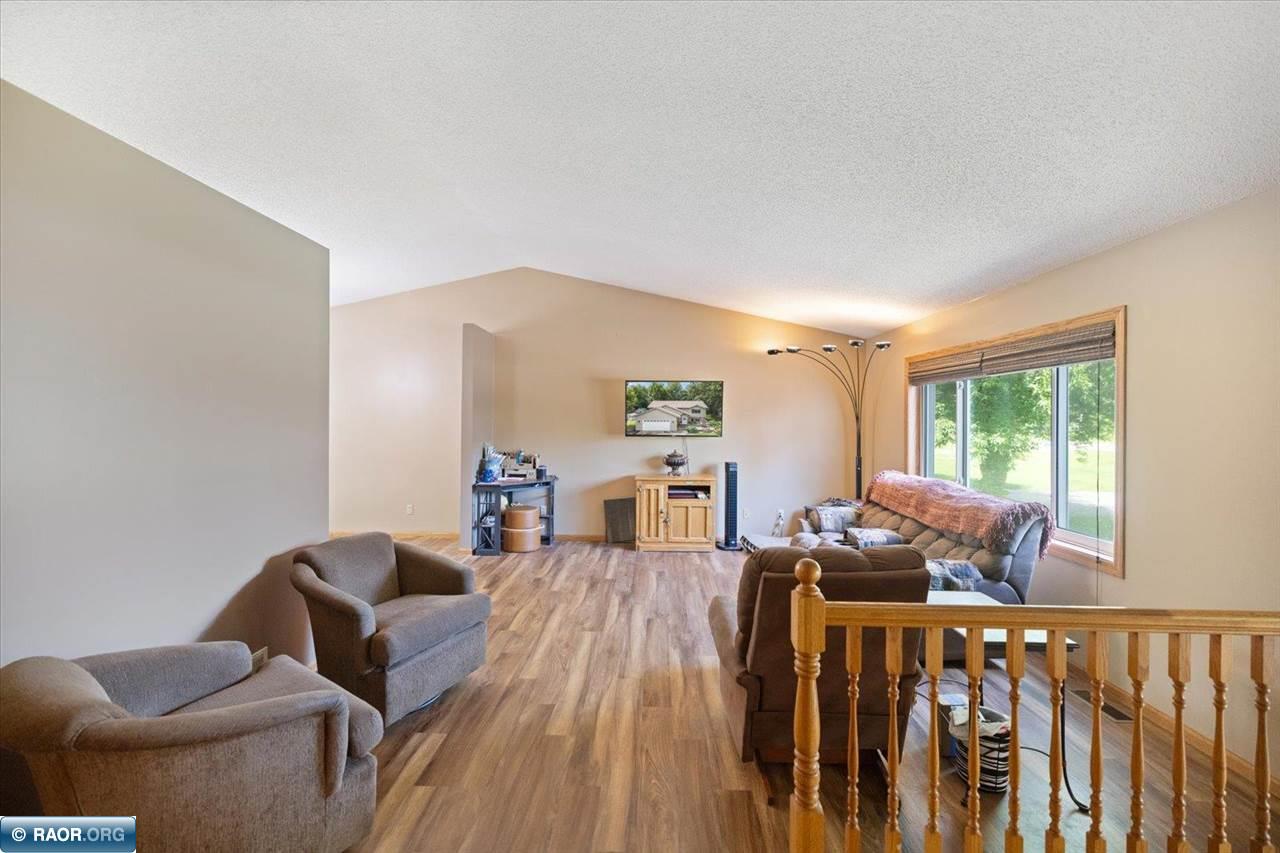 428 Riverview, Monticello, MN 55320-000 Listing Photo  12