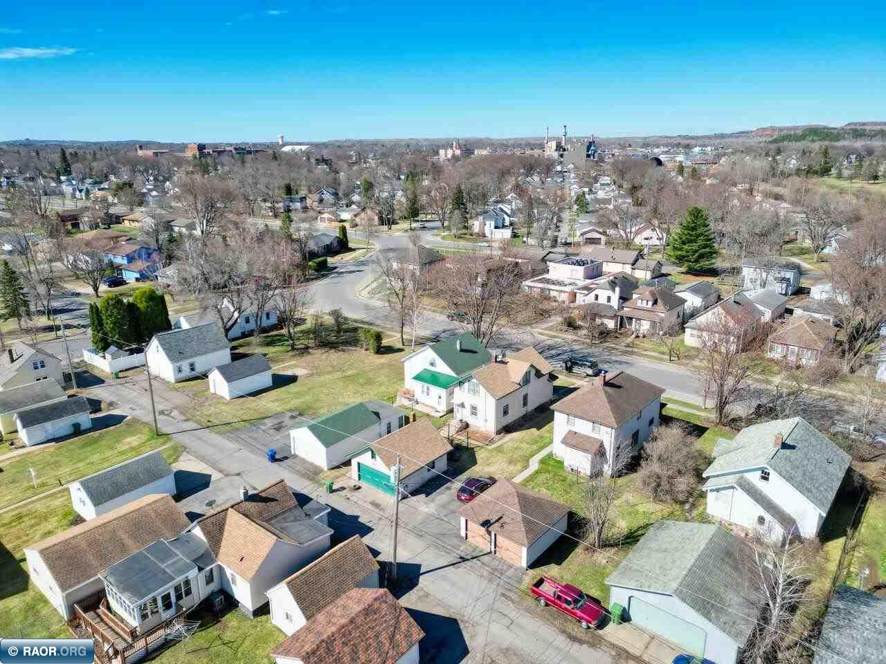 1522 13th Ave E, Hibbing, MN 55746 Listing Photo  36