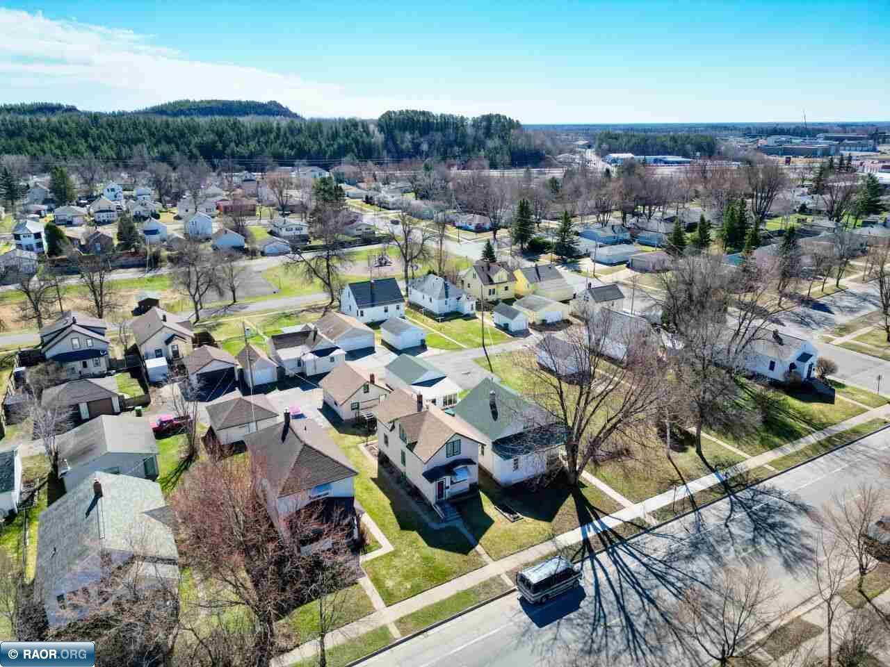 1522 13th Ave E, Hibbing, MN 55746 Listing Photo  37