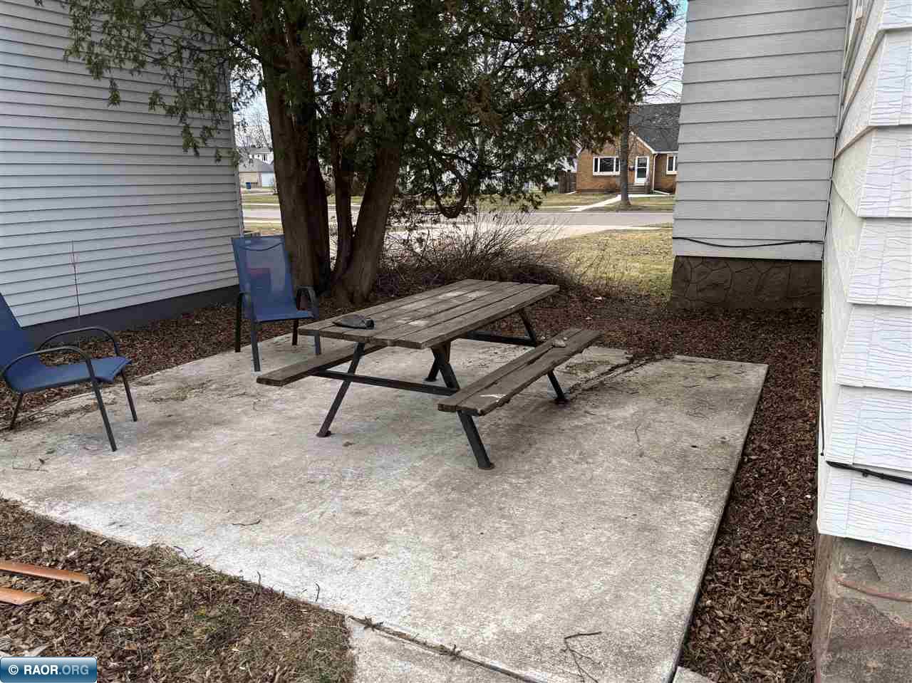 910 Minnesota Street, Hibbing, MN 55746 Listing Photo  3