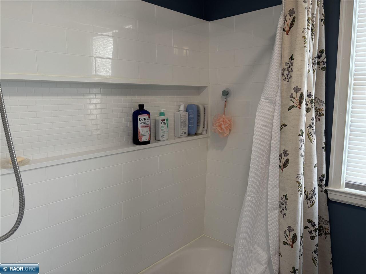 910 Minnesota Street, Hibbing, MN 55746 Listing Photo  21