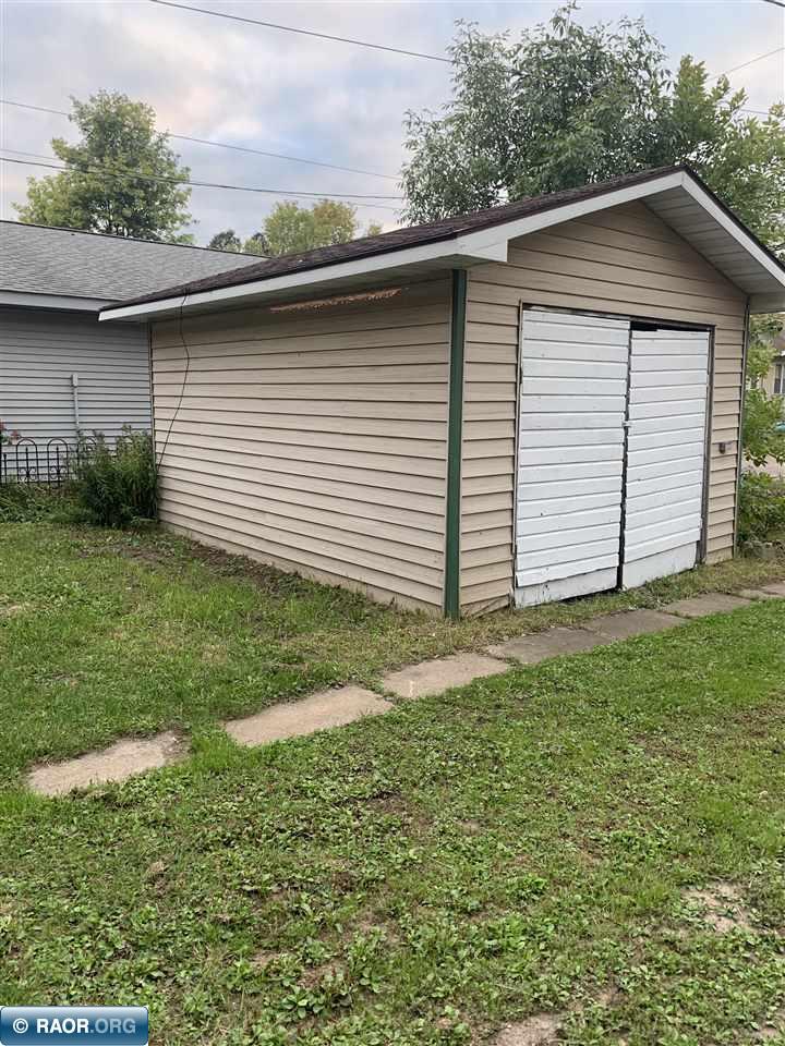 2605 E 4th Ave, Hibbing, MN 55746 Listing Photo  25