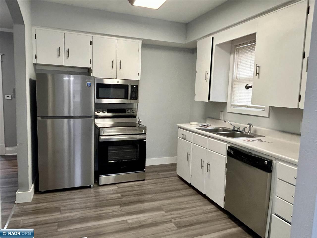 2605 E 4th Ave, Hibbing, MN 55746 Listing Photo  6
