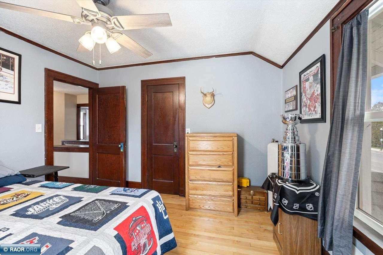 814 E Howard St, Hibbing, MN 55746 Listing Photo  26