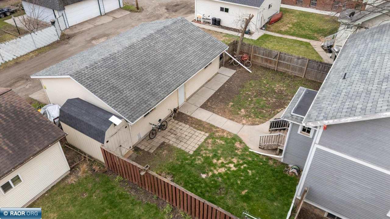 814 E Howard St, Hibbing, MN 55746 Listing Photo  4