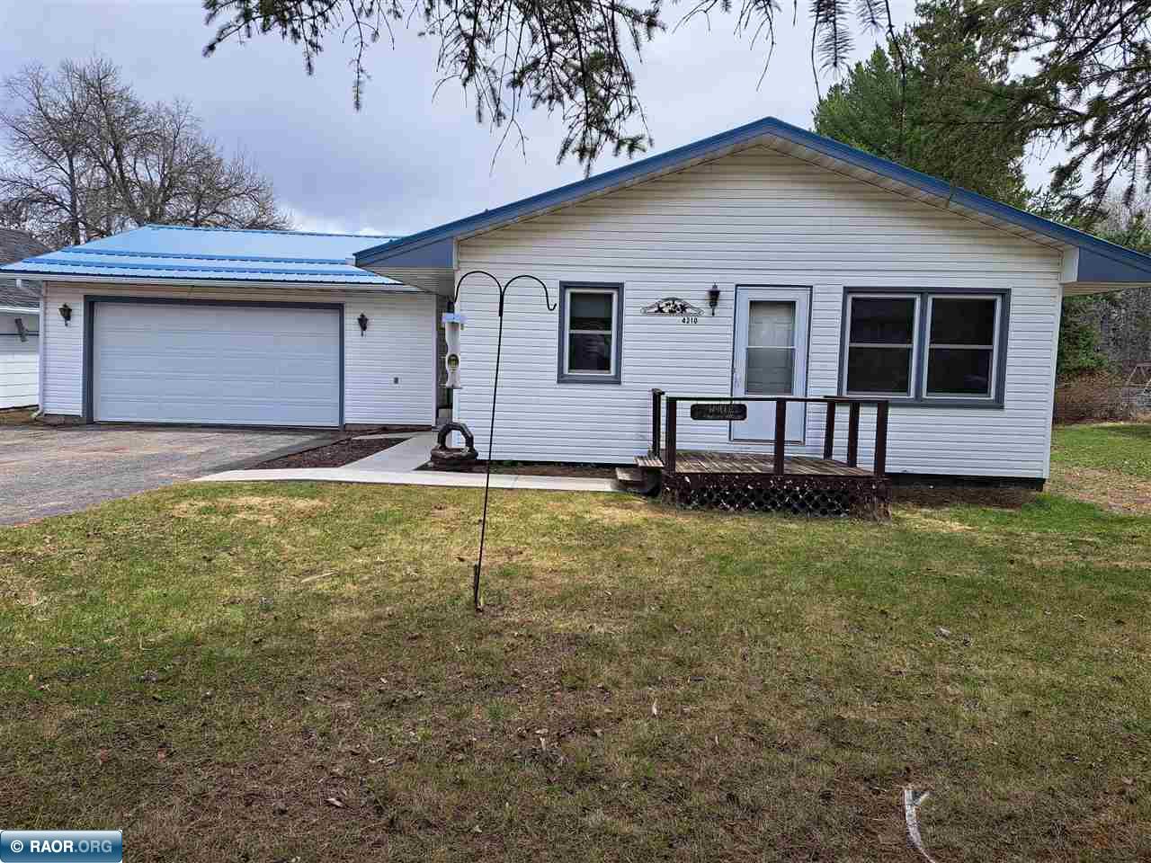 4210 19th Ave E, Hibbing, MN 55746 Listing Photo  2