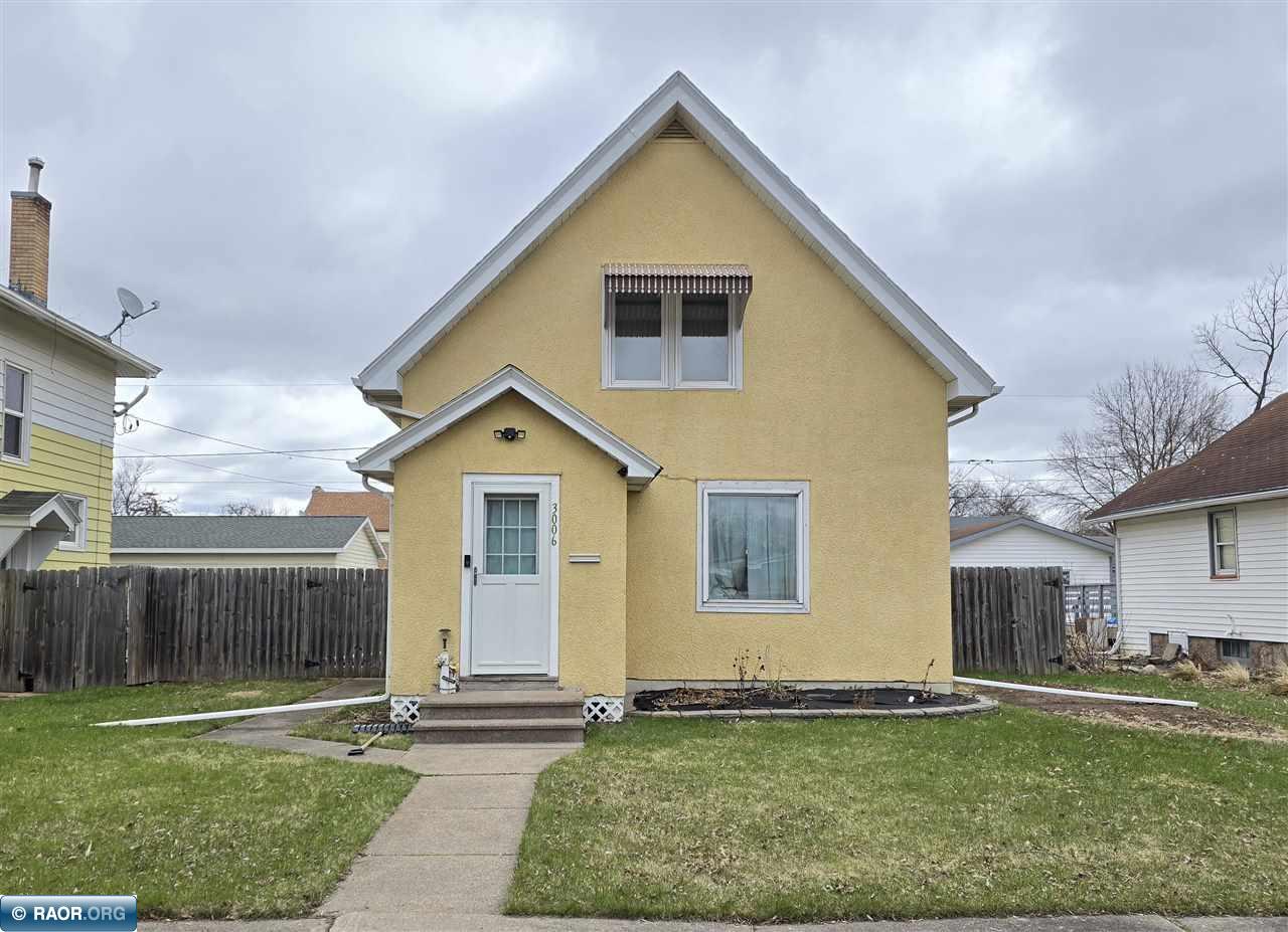 3006 4th Ave W, Hibbing, MN 55746 Listing Photo  1