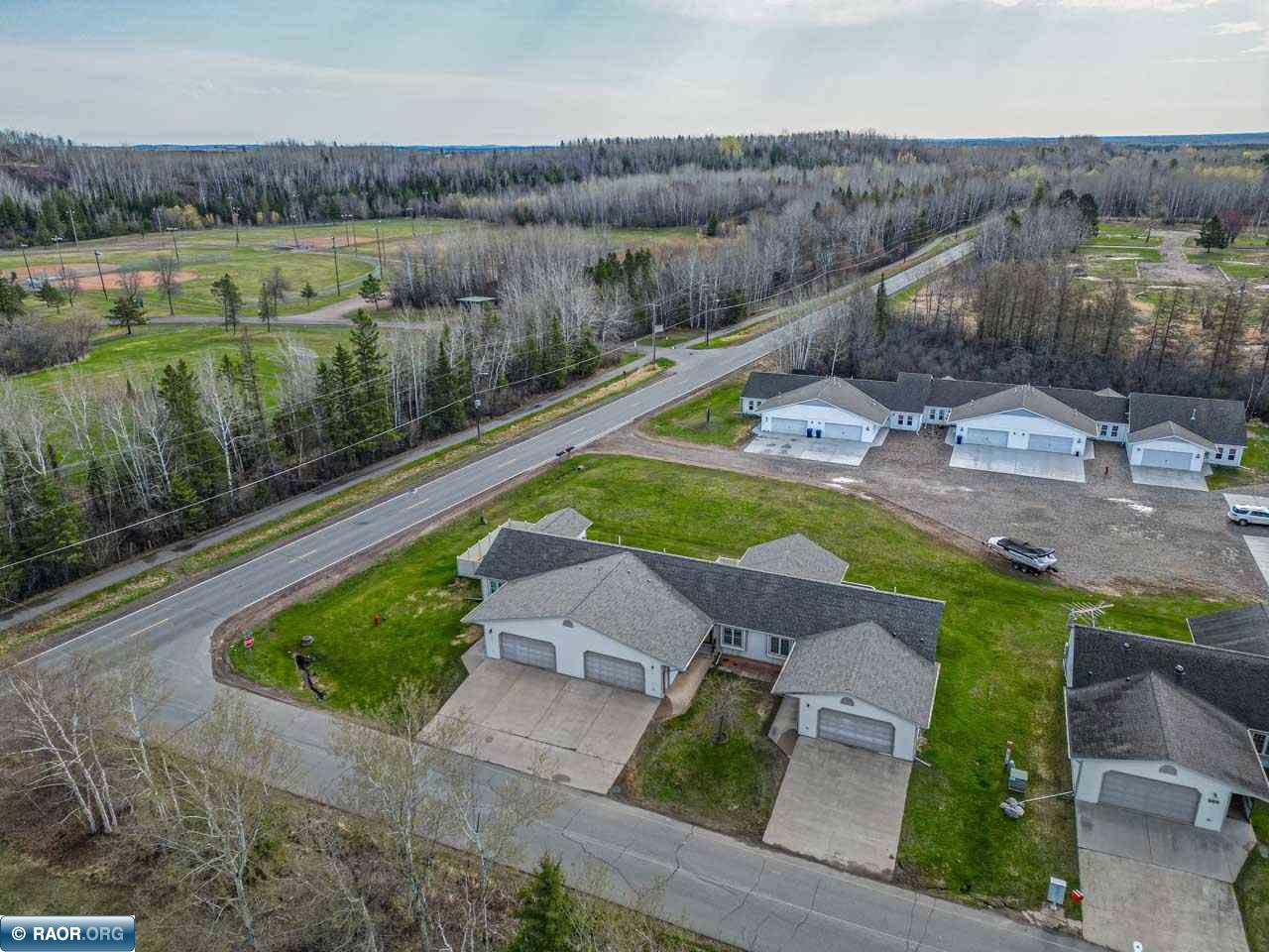 2506 E 21st Ave, Hibbing, MN 55746 Listing Photo  35