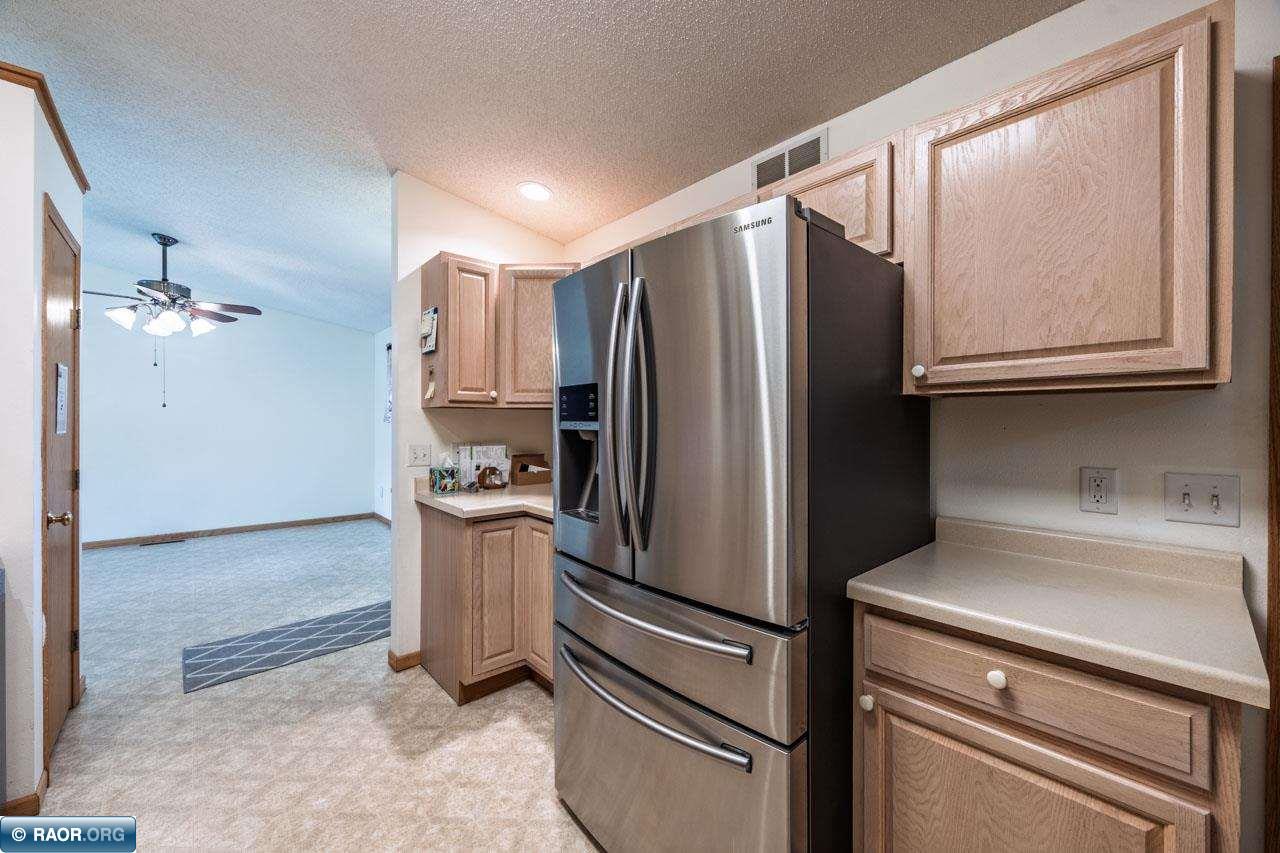 2506 E 21st Ave, Hibbing, MN 55746 Listing Photo  9