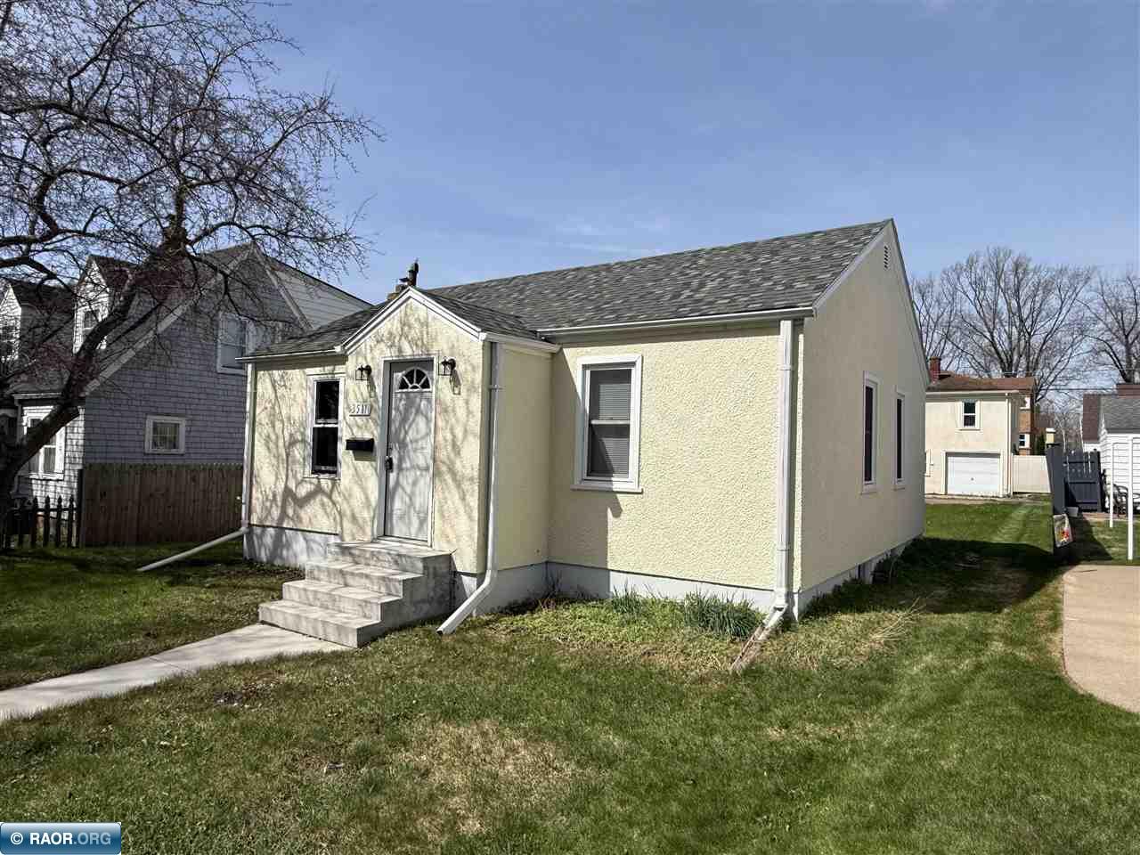 3511 3rd Ave W, Hibbing, MN 55746 Listing Photo  2