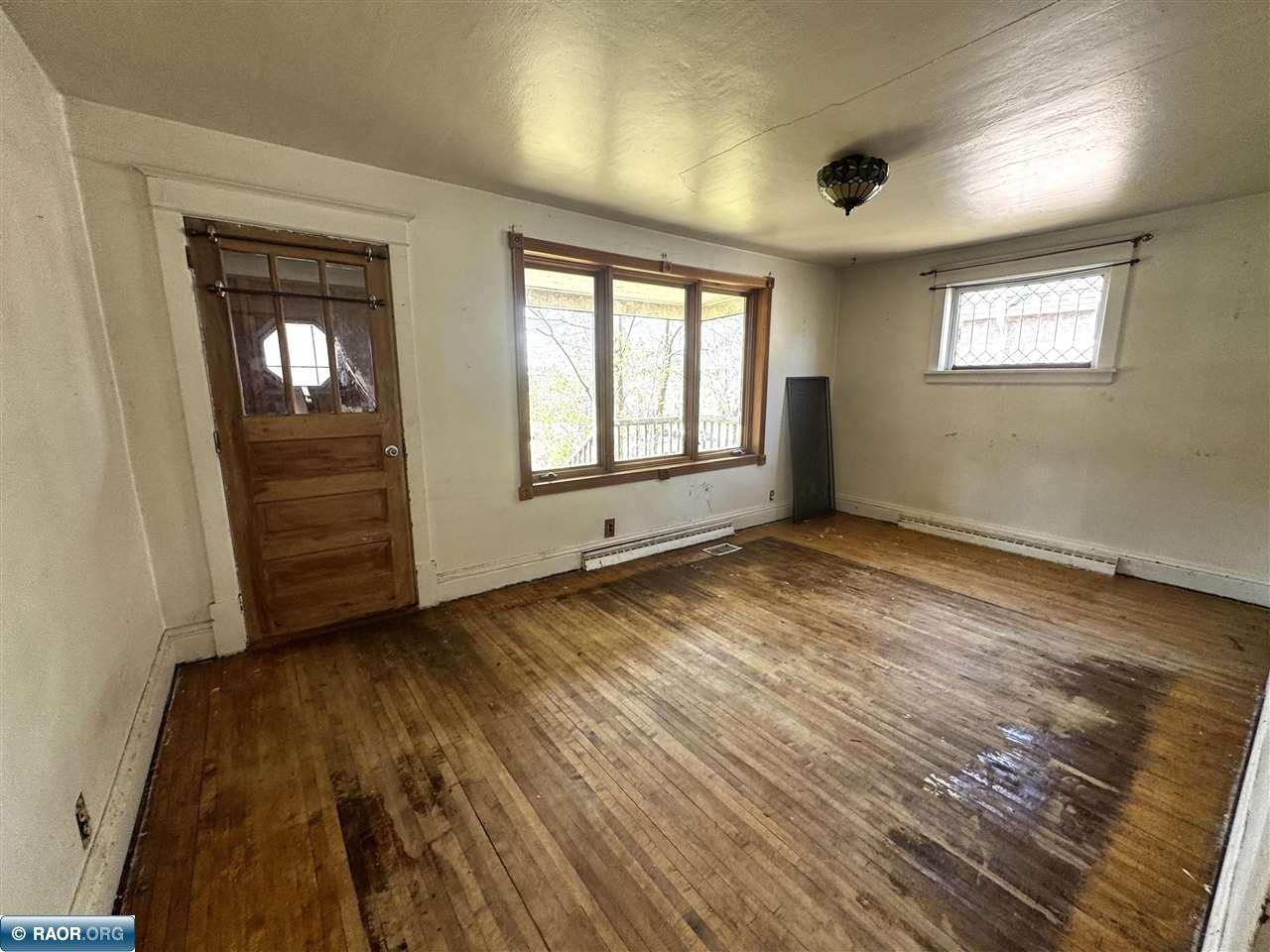 712 Adams Ave