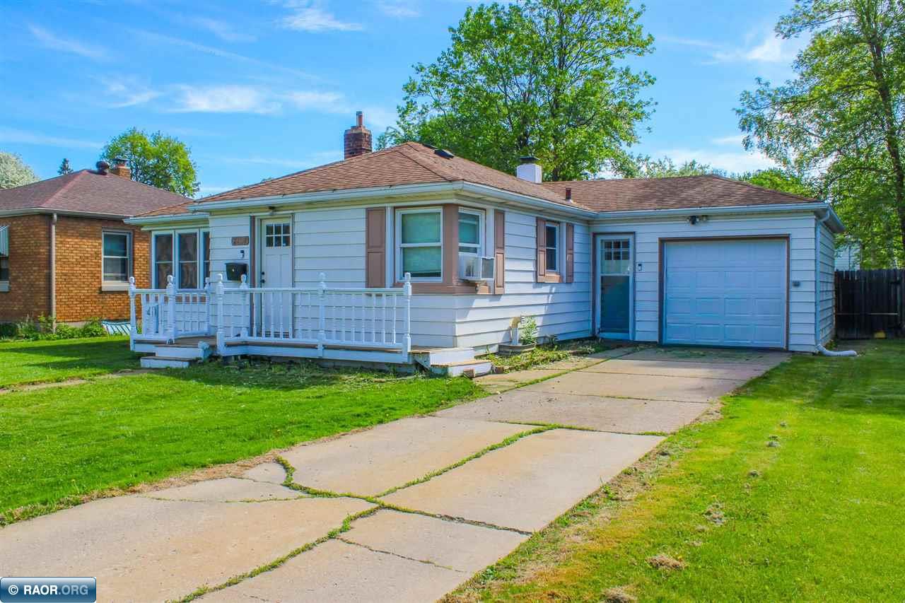 2434 9th Ave E, Hibbing, MN 55746 Listing Photo  2