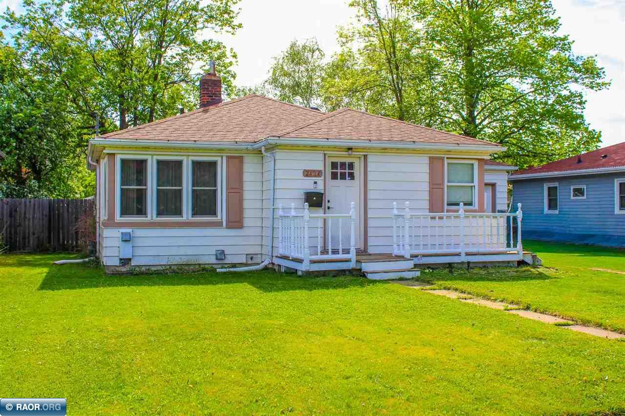 2434 9th Ave E, Hibbing, MN 55746 Listing Photo  3