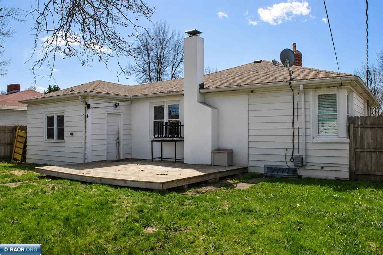 2434 9th Ave E, Hibbing, MN 55746 Listing Photo  4