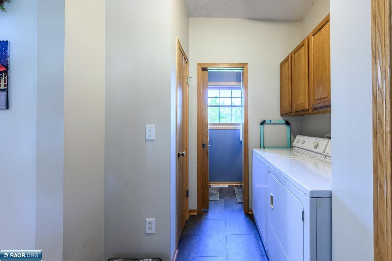 304 Terrace St, Duluth, MN 55811 Listing Photo  2