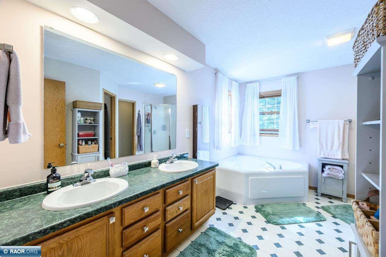 304 Terrace St, Duluth, MN 55811 Listing Photo  19