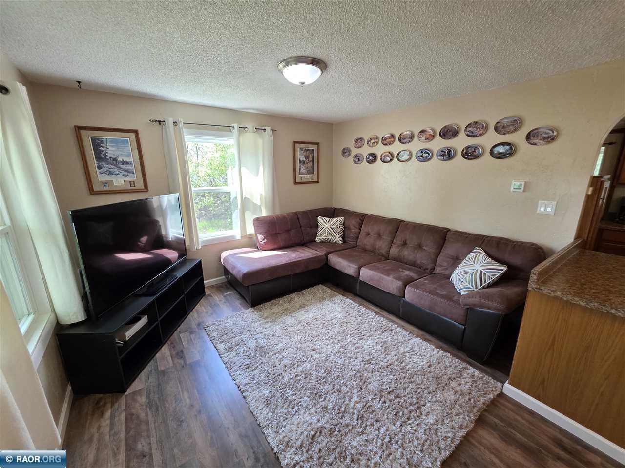 1013 W 47th St, Hibbing, MN 55746 Listing Photo  15