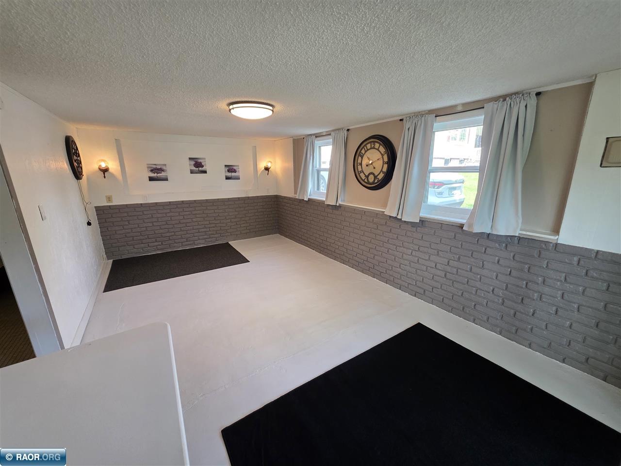 1013 W 47th St, Hibbing, MN 55746 Listing Photo  26
