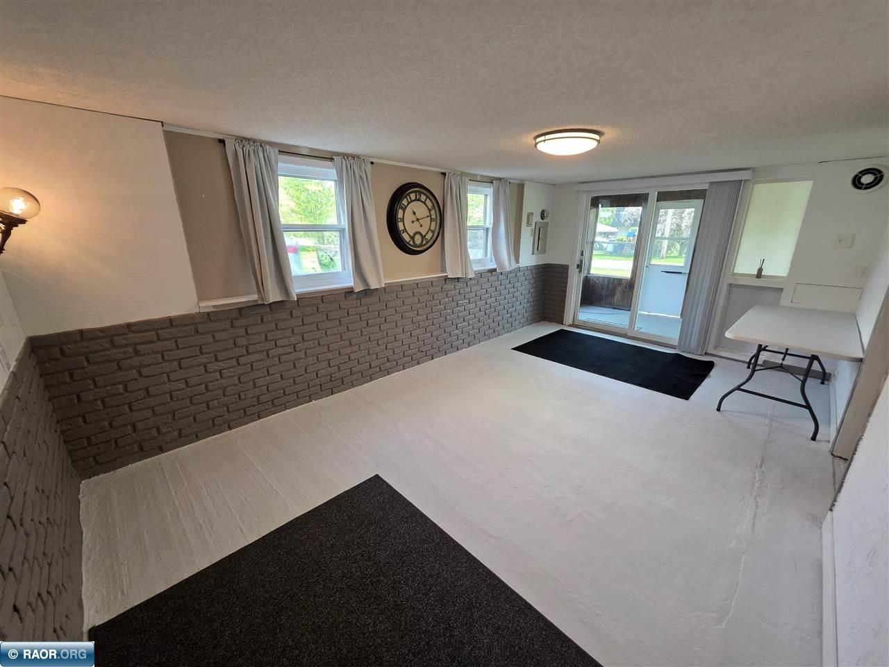 1013 W 47th St, Hibbing, MN 55746 Listing Photo  27