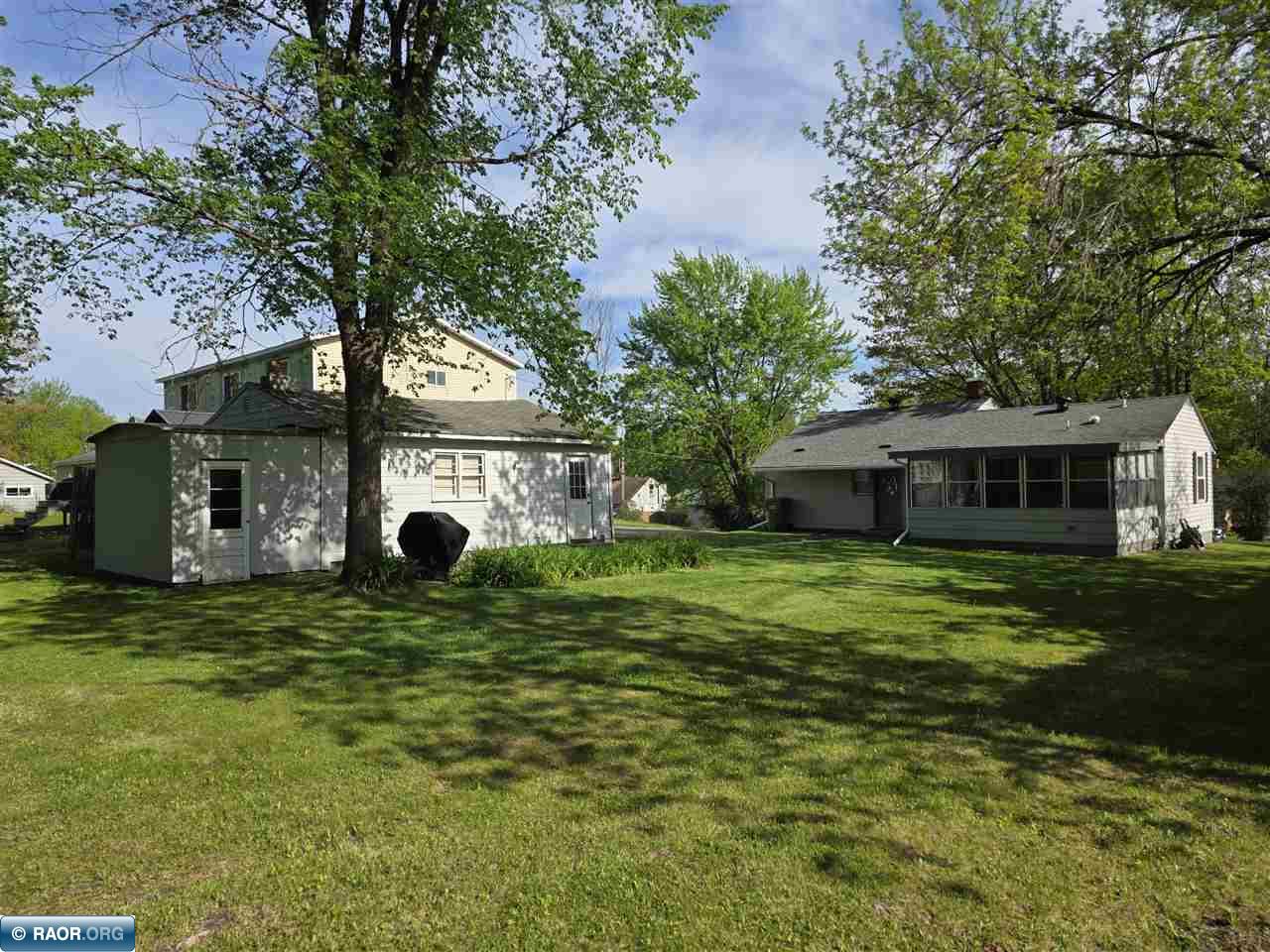 1013 W 47th St, Hibbing, MN 55746 Listing Photo  4