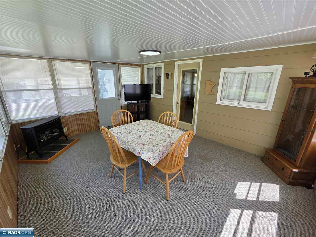 1013 W 47th St, Hibbing, MN 55746 Listing Photo  31