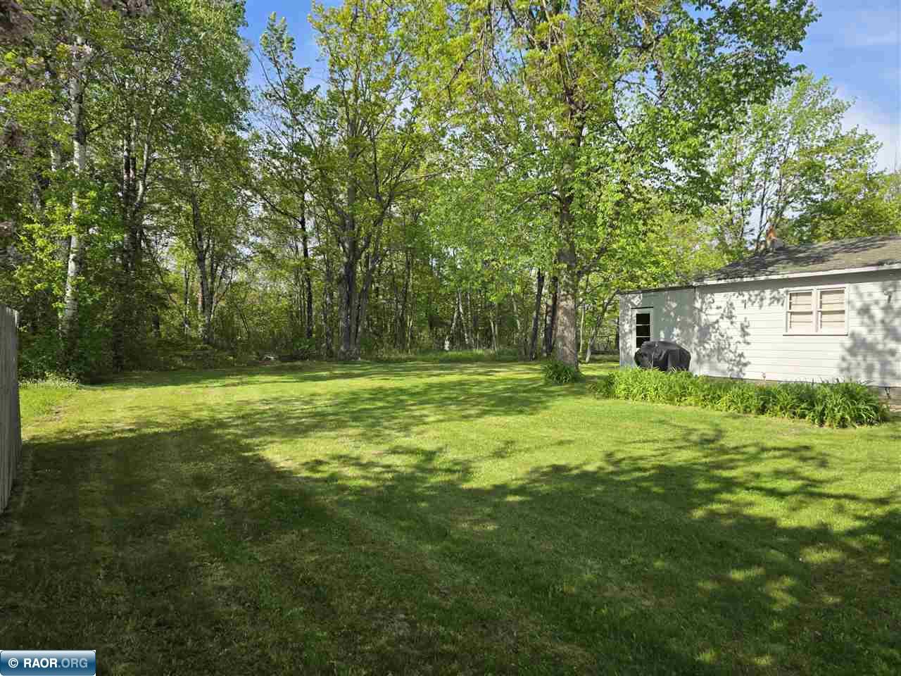 1013 W 47th St, Hibbing, MN 55746 Listing Photo  6