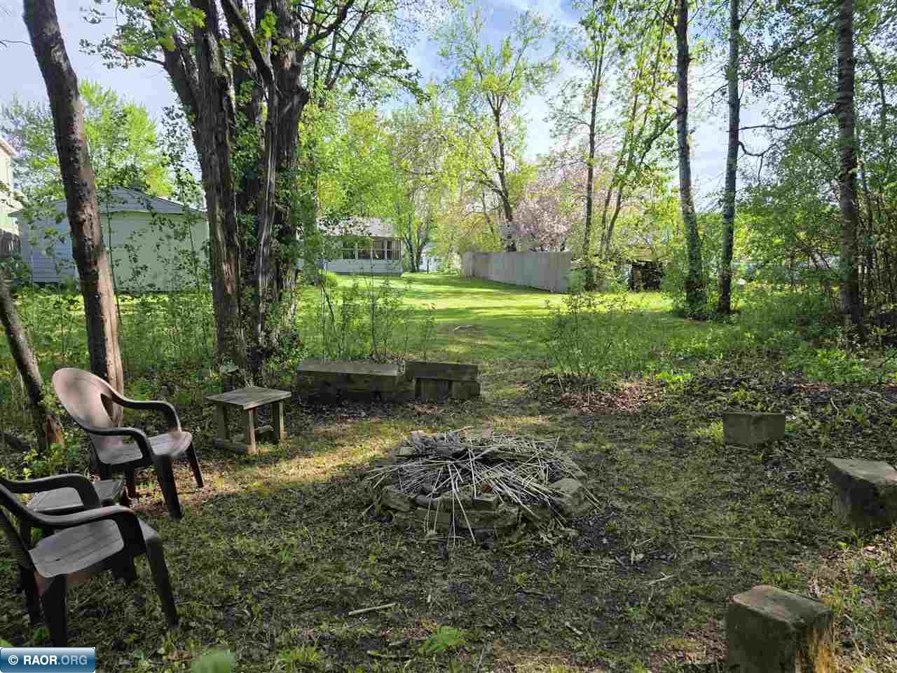1013 W 47th St, Hibbing, MN 55746 Listing Photo  7