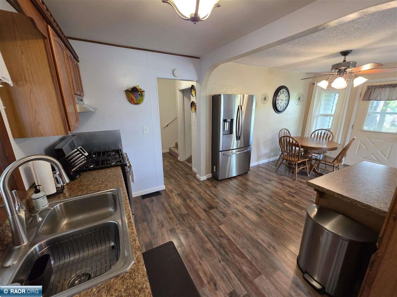 1013 W 47th St, Hibbing, MN 55746 Listing Photo  9