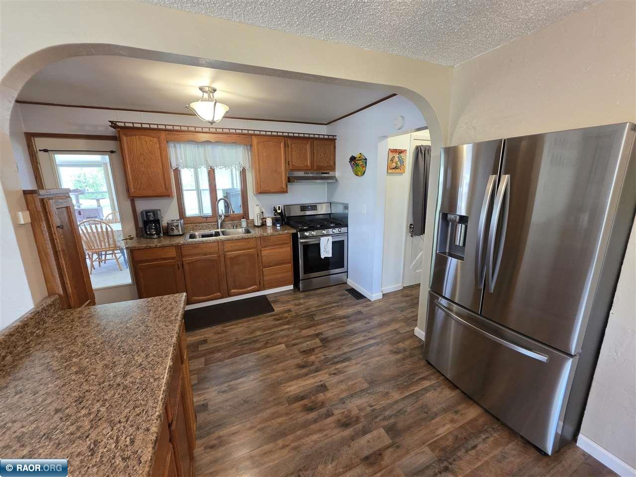 1013 W 47th St, Hibbing, MN 55746 Listing Photo  10