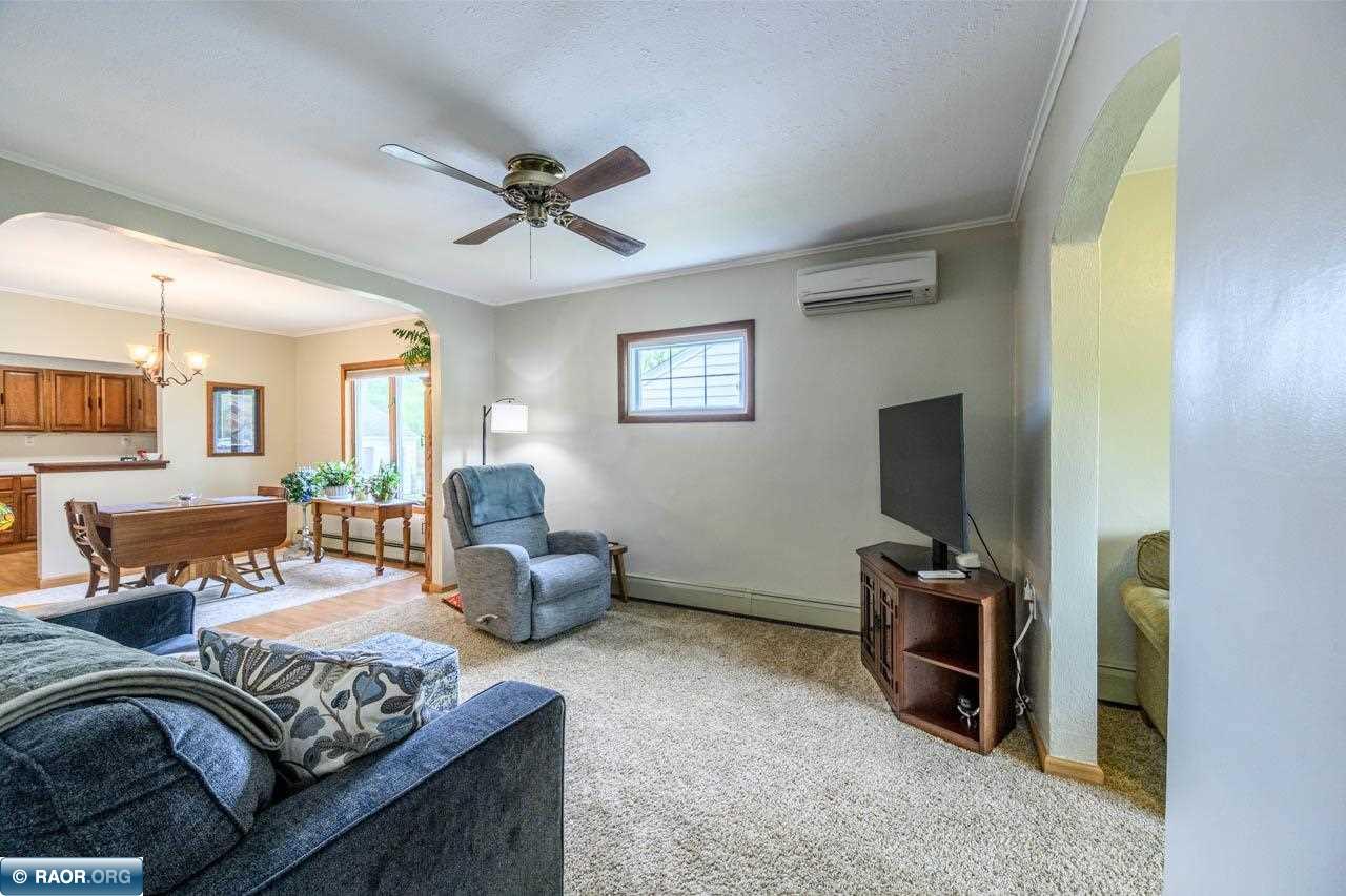 3219 4th Ave W, Hibbing, MN 55746 Listing Photo  4