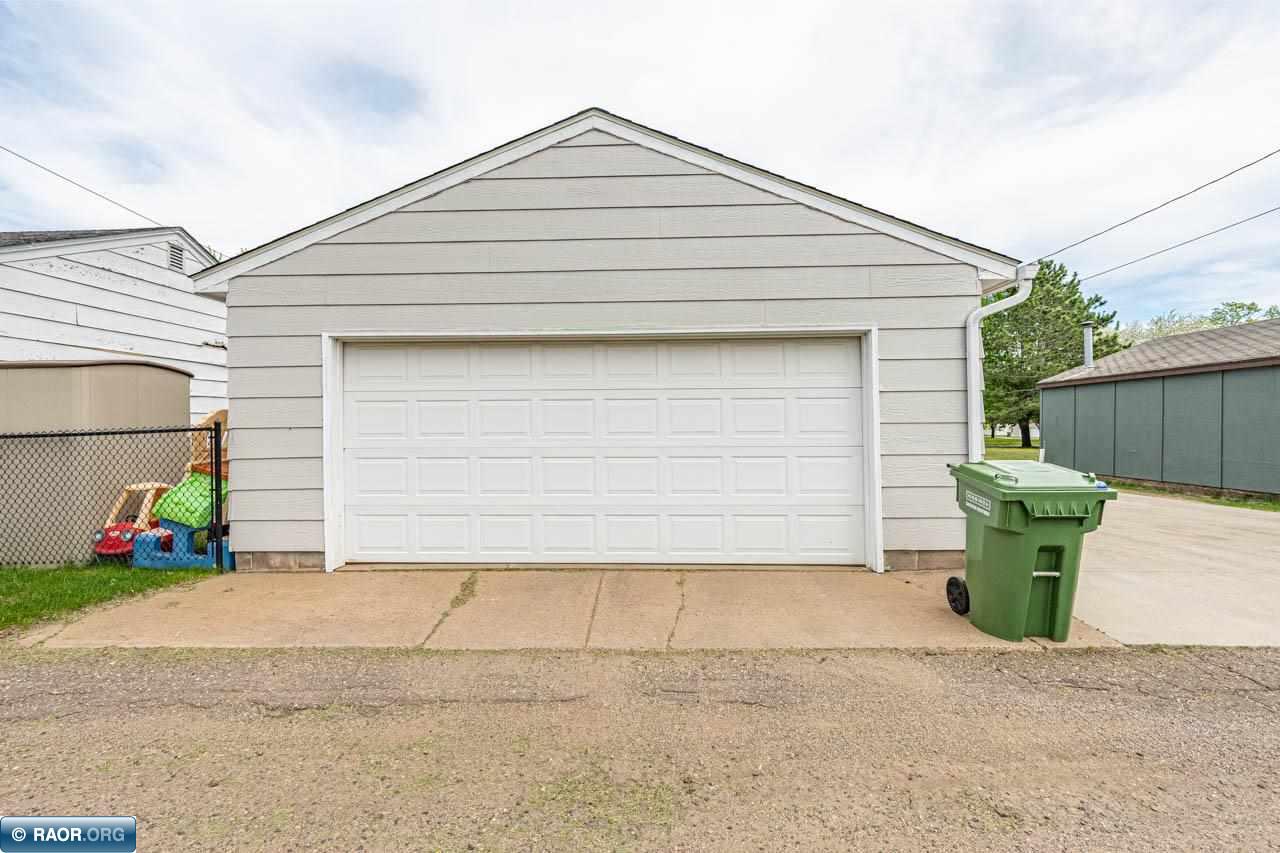 3219 4th Ave W, Hibbing, MN 55746 Listing Photo  34