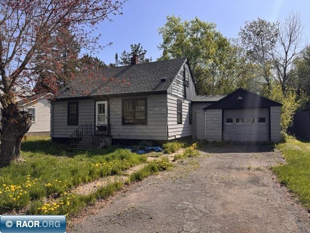 17 E Parkway