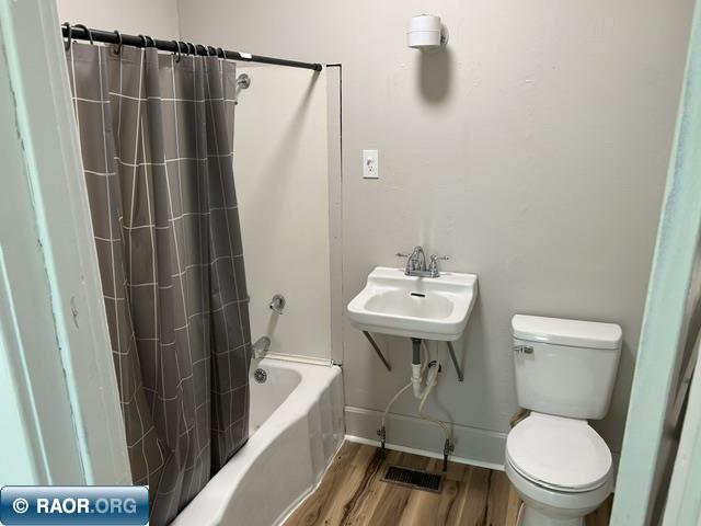 117 2nd St, Hibbing, MN 55746 Listing Photo  8