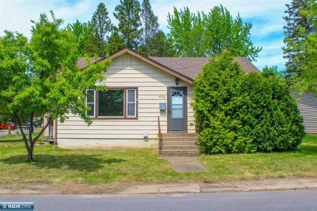423 38th St E, Hibbing, MN 55746 Listing Photo  1