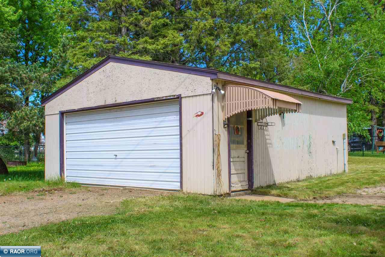 423 38th St E, Hibbing, MN 55746 Listing Photo  28