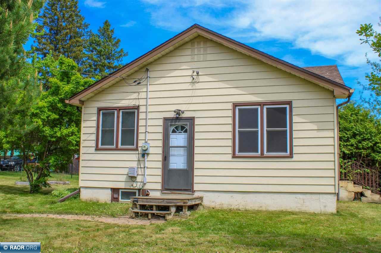 423 38th St E, Hibbing, MN 55746 Listing Photo  4