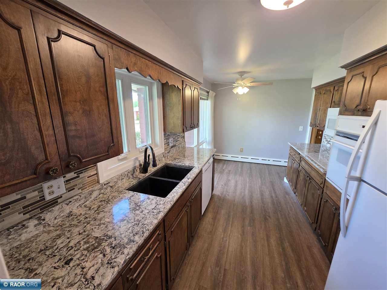 302 N Inner Dr, Hibbing, MN 55746 Listing Photo  13