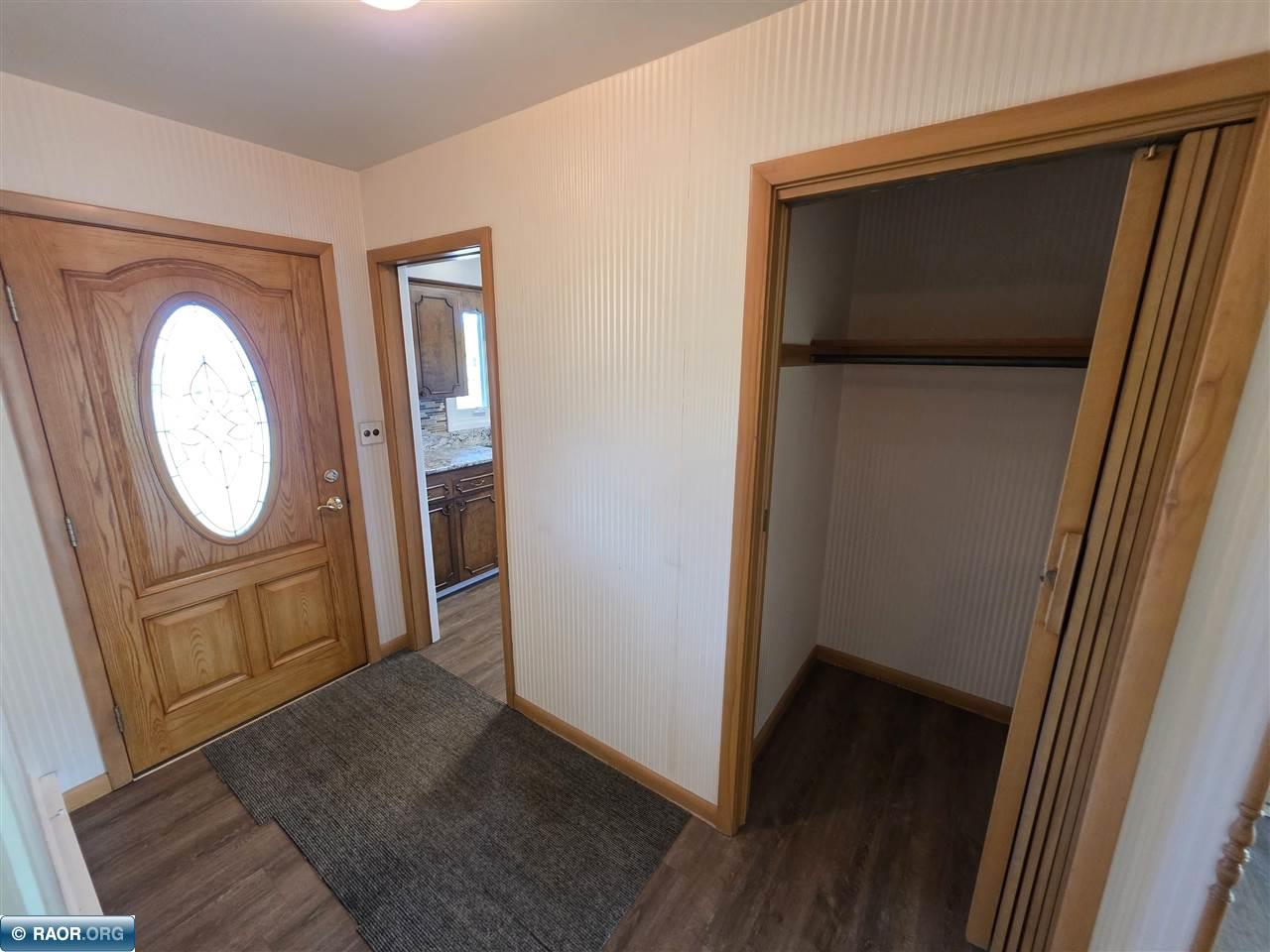 302 N Inner Dr, Hibbing, MN 55746 Listing Photo  16