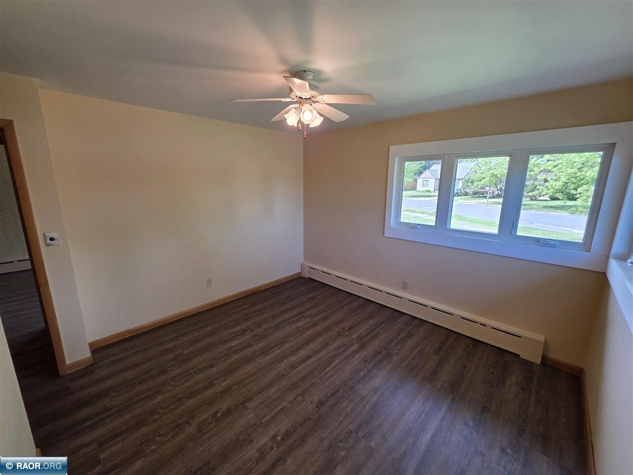 302 N Inner Dr, Hibbing, MN 55746 Listing Photo  22