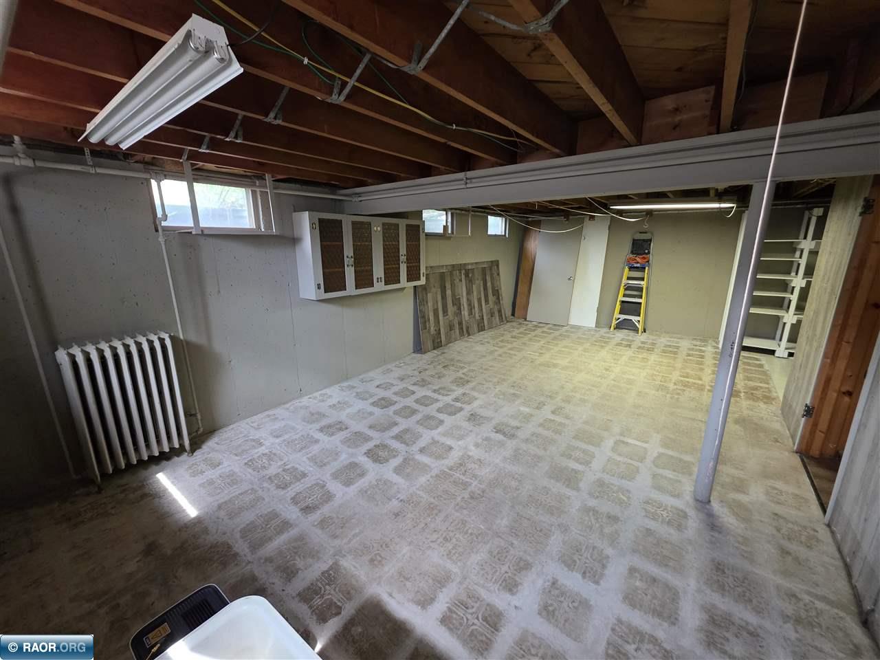 302 N Inner Dr, Hibbing, MN 55746 Listing Photo  32