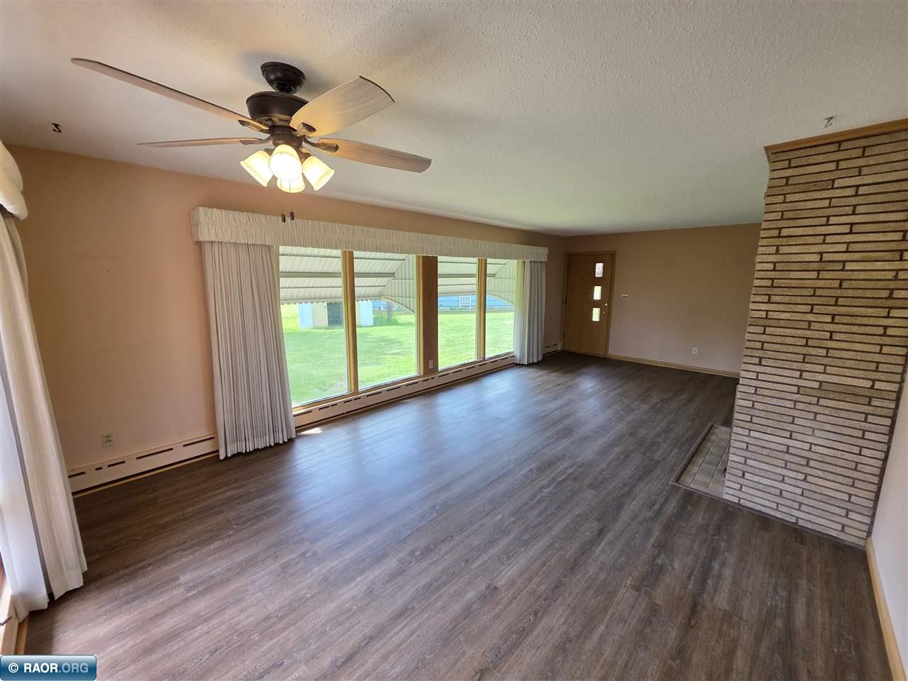 302 N Inner Dr, Hibbing, MN 55746 Listing Photo  9