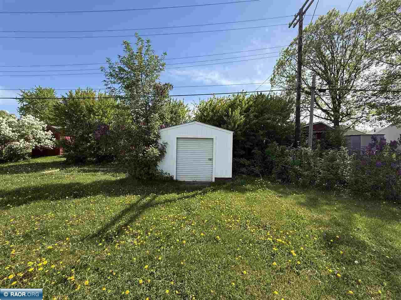 3313 Outer Dr, Hibbing, MN 55746 Listing Photo  17