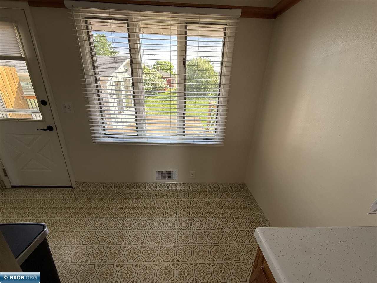 3313 Outer Dr, Hibbing, MN 55746 Listing Photo  24