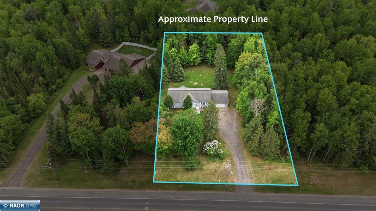 1730 E 37th St, Hibbing, MN 55746 Listing Photo  2