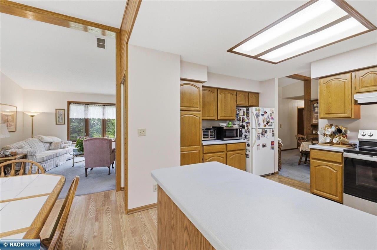1730 E 37th St, Hibbing, MN 55746 Listing Photo  14