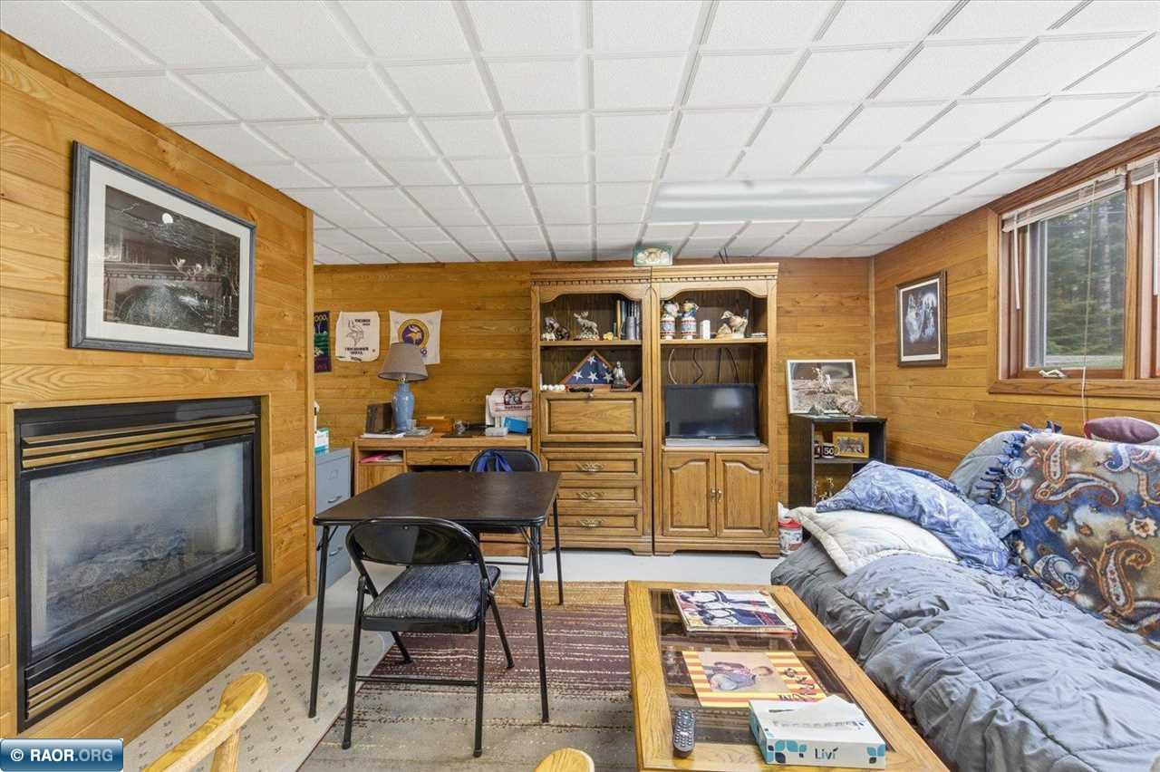 1730 E 37th St, Hibbing, MN 55746 Listing Photo  34